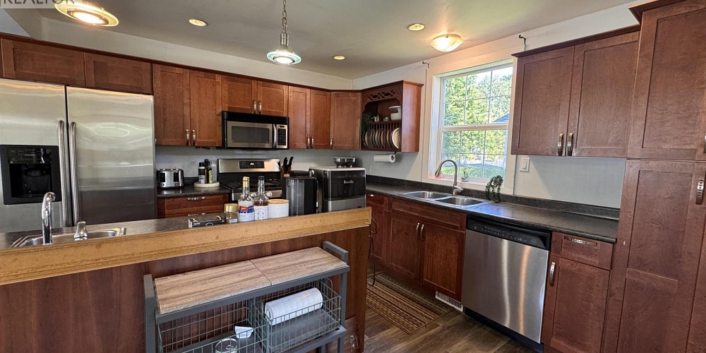 2630 CLARK STREET Terrace Photo 5 2630 CLARK STREET Terrace Photo 5